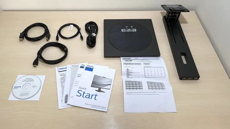 PHILIPS 329P1H/11 31.5インチ 4K/USB-C Philips Consumer Electronics USB-C ドッキング液晶モニター