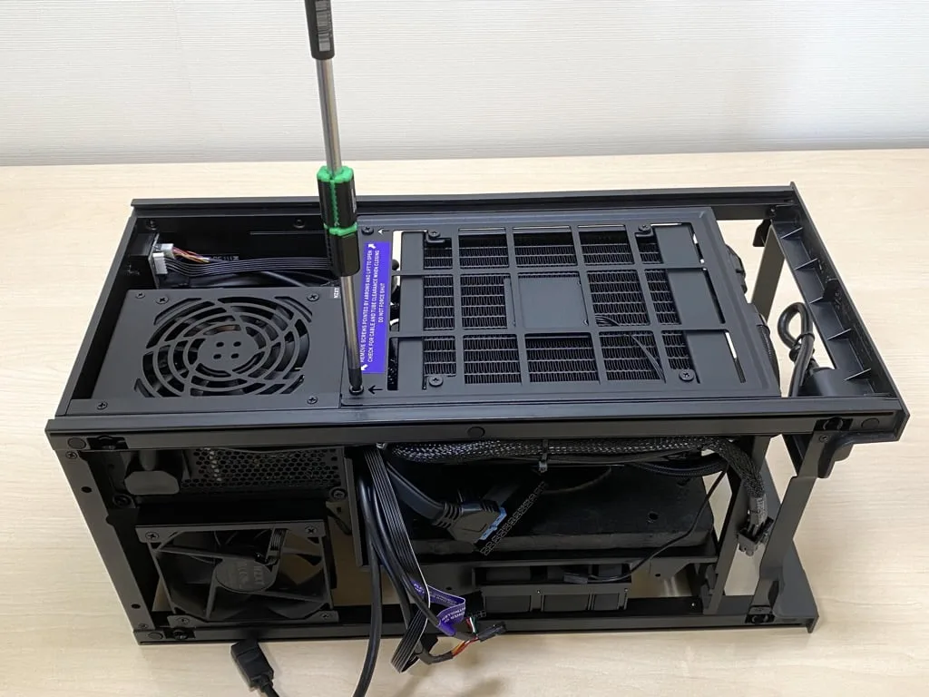 NZXT H1 Version 2レビュー｜電源と水冷CPUクーラーもセットな高