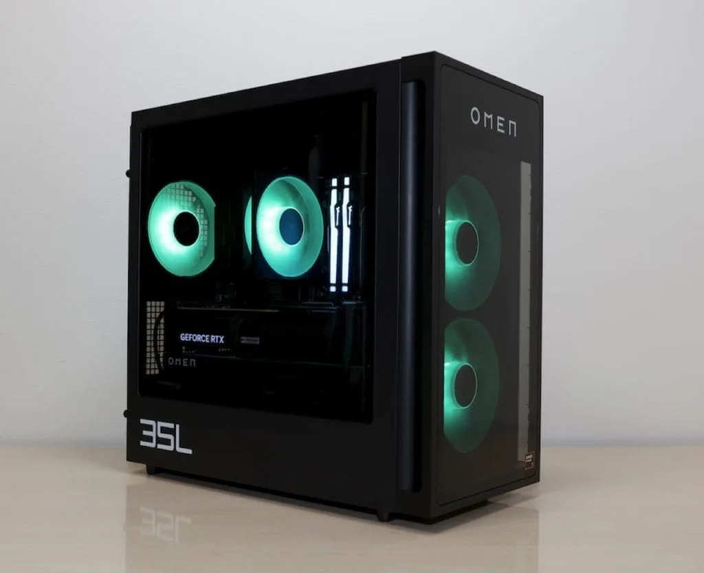 Ryzen 7 8700FとRTX 5070のゲーム性能をベンチマーク【OMEN 35L